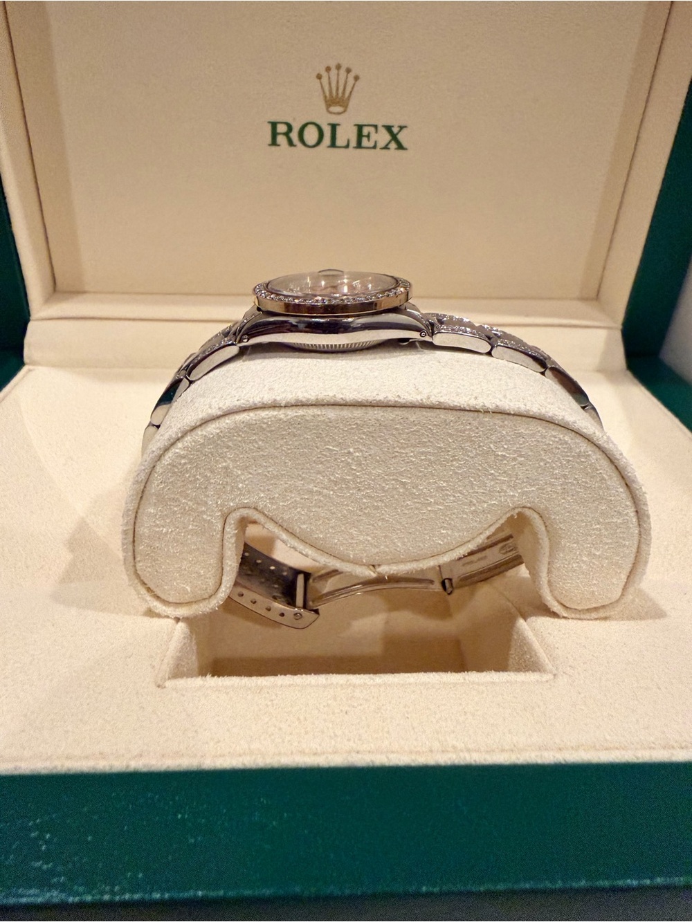 Rolex Women's Silver Bracelet Watch with Pink Diamond Dial - Picture 2 of 4